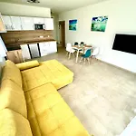 דירה Ady Corner Premium - שיופוק