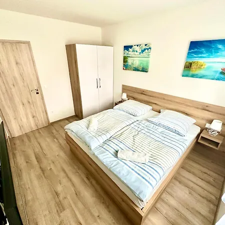 Ady Corner Prémium - *