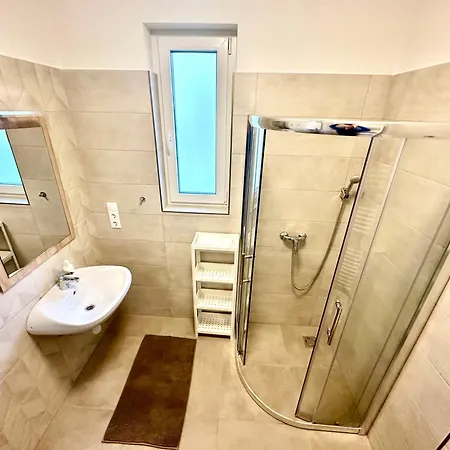 Ady Corner Premium - Apartment *