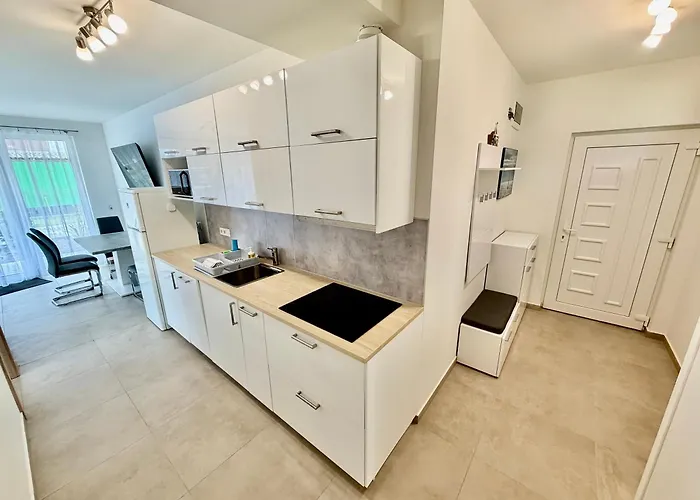 Ady Corner Prémium - *